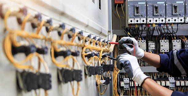Professional Electrician technician working in Ralls, TX